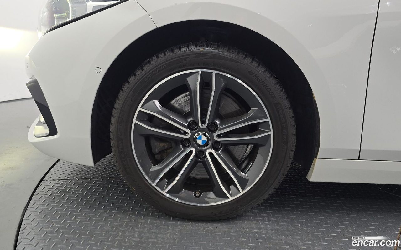 BMW 1 Series 2022 — 2
