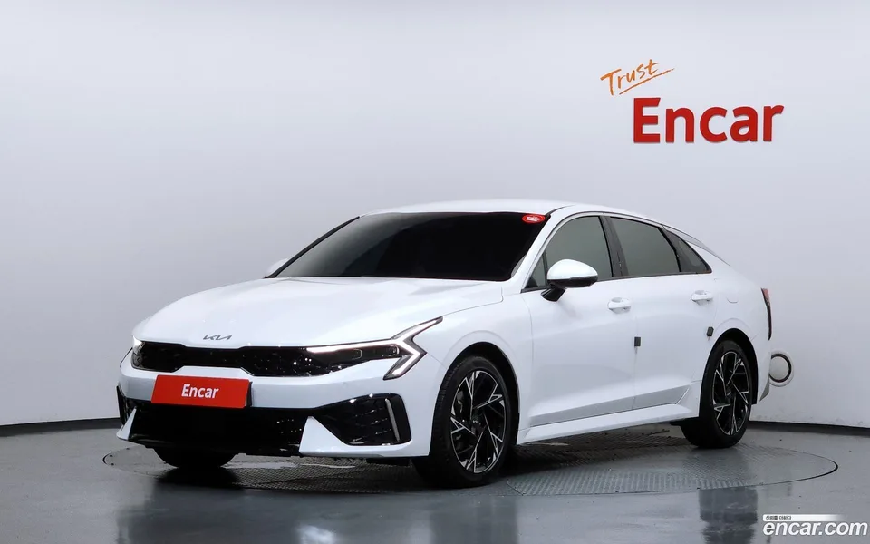 Kia K5 Hybrid 2024