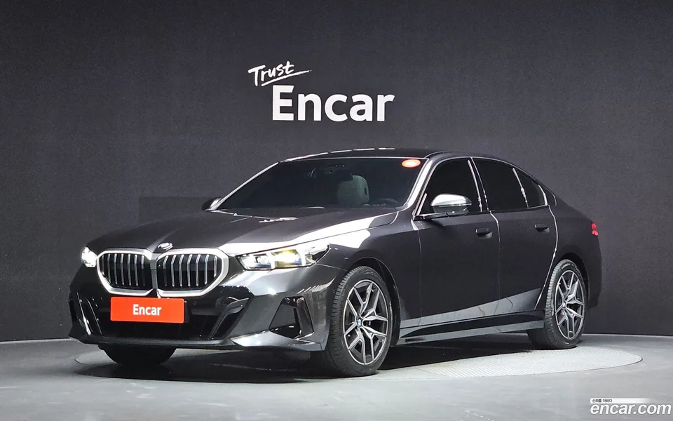 BMW 5 Series 2025