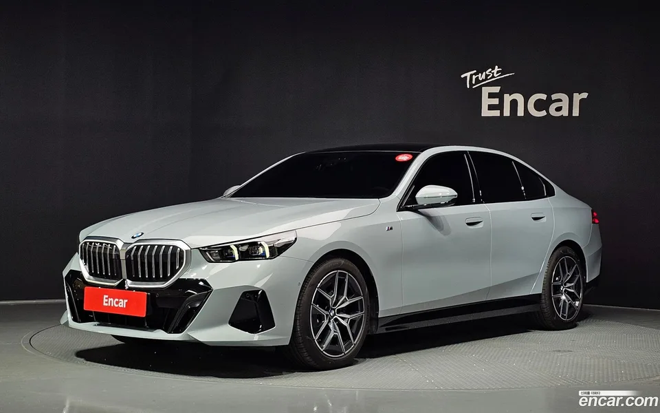BMW 5 Series 2025