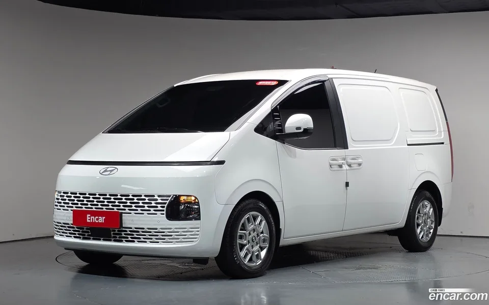 Hyundai Staria 2024