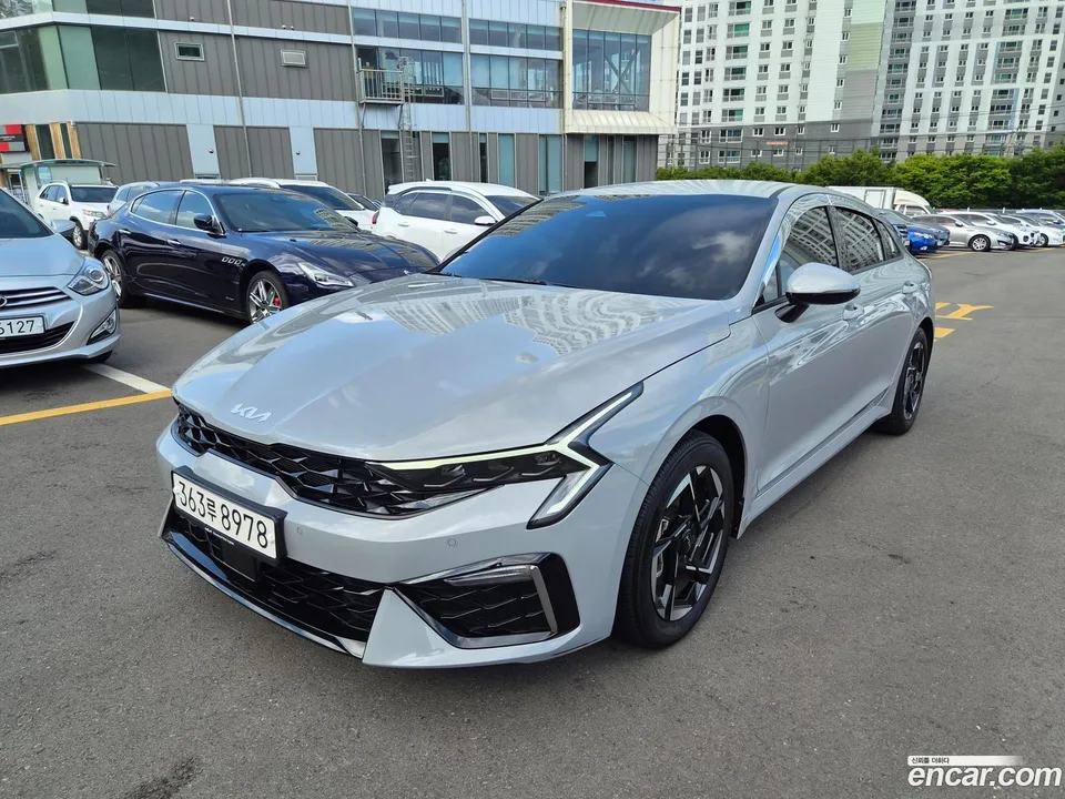 Kia K5 2.0 LPi() 2026 — фото 1, купить с доставкой в Москву