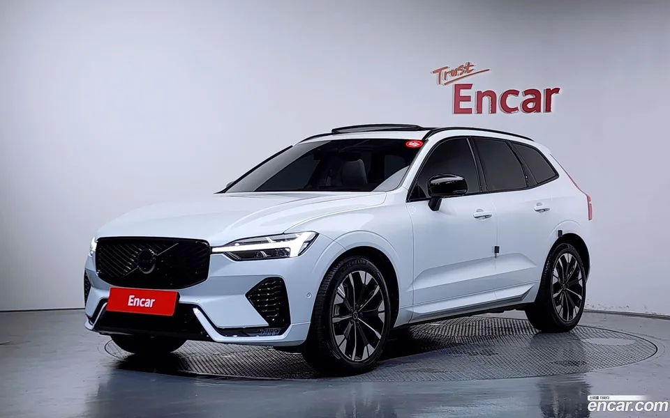 Volvo XC60 2025