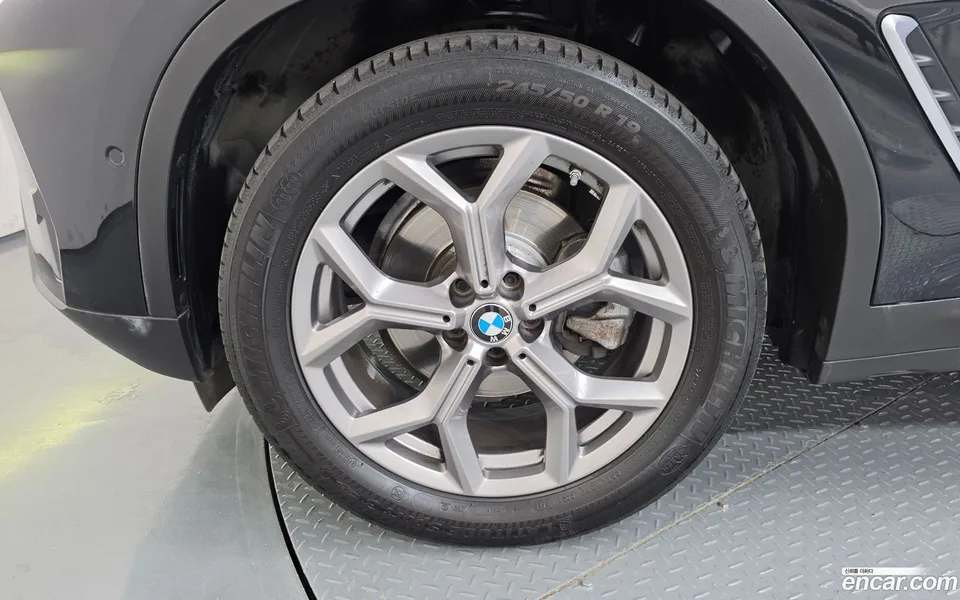 BMW X4 xDrive20i xLine 2024 — миниатюра 2