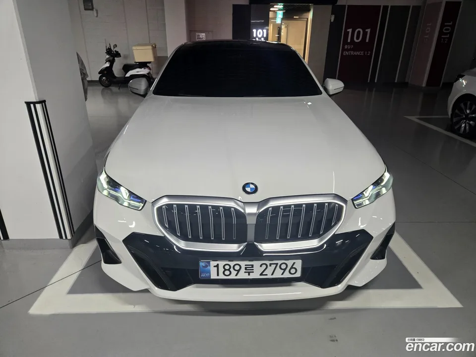 BMW 5 Series 2025