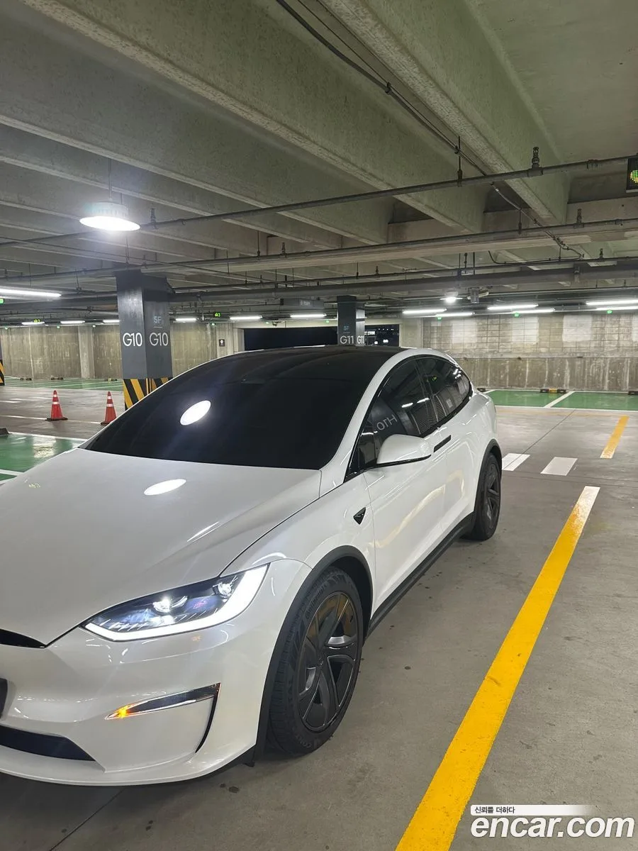 Tesla Model X 2026