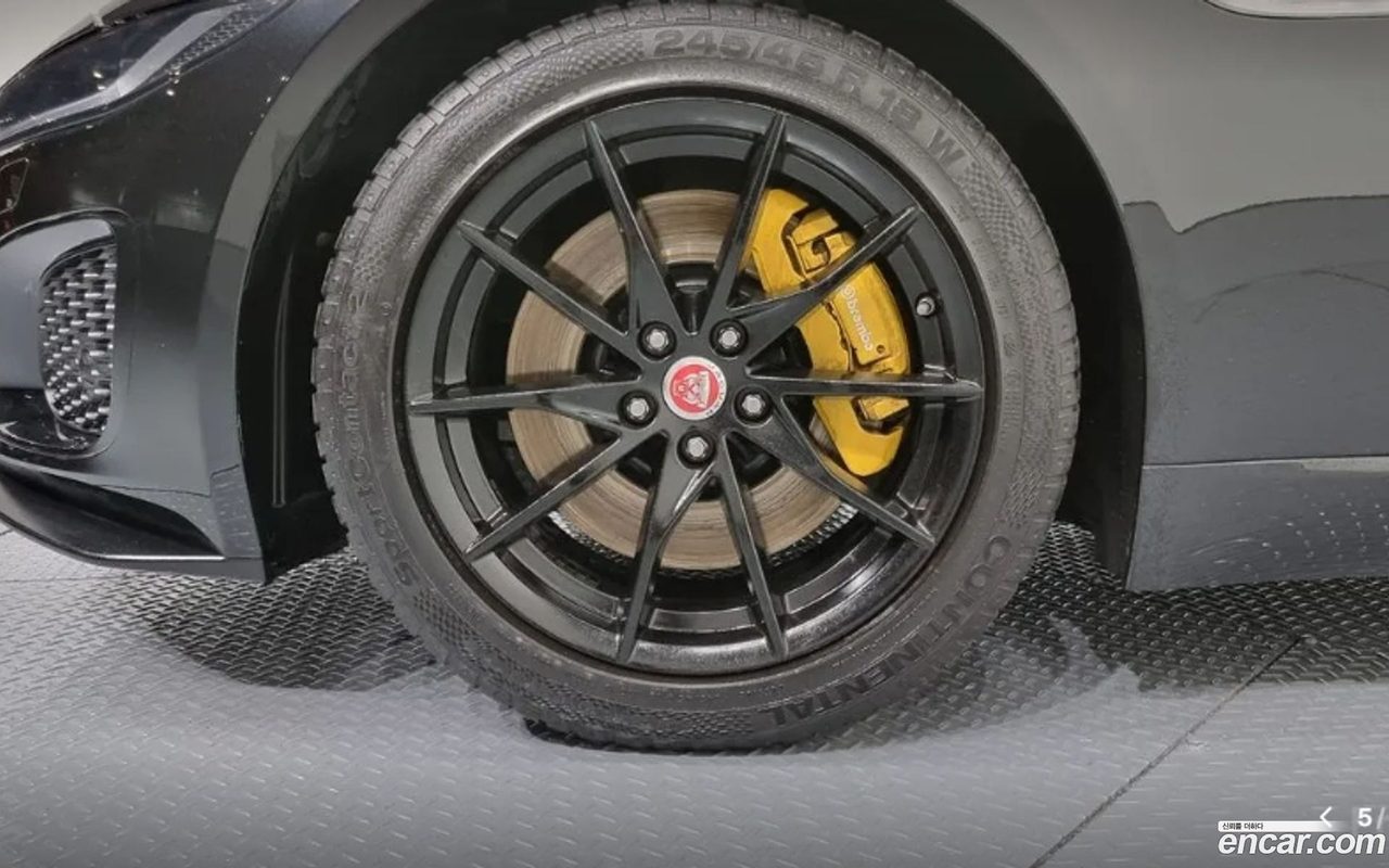 Jaguar F-Type 2023 — 5