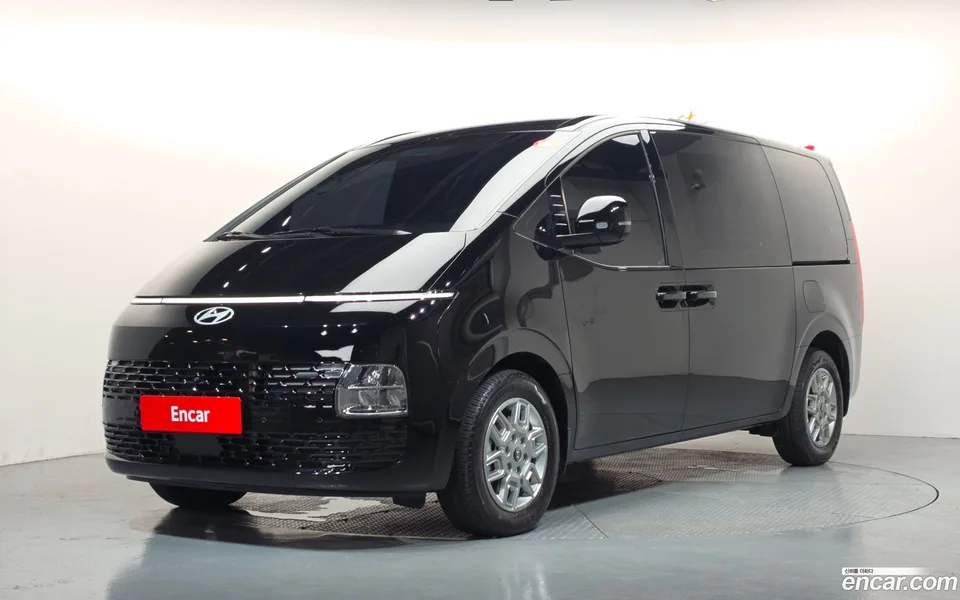 Hyundai Staria 2025