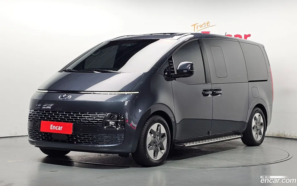 Hyundai Staria 2024