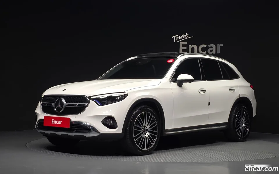 Mercedes-Benz GLC-Class 2023