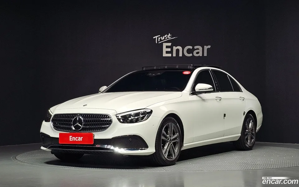 Mercedes-Benz E-Class 2023