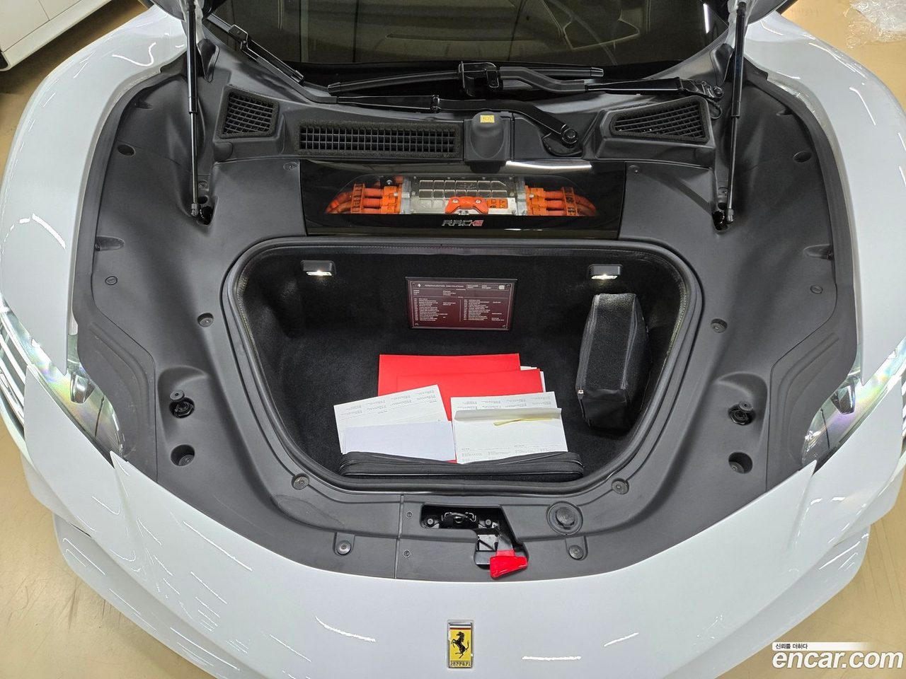 Ferrari SF90 Spider 2023 — 3