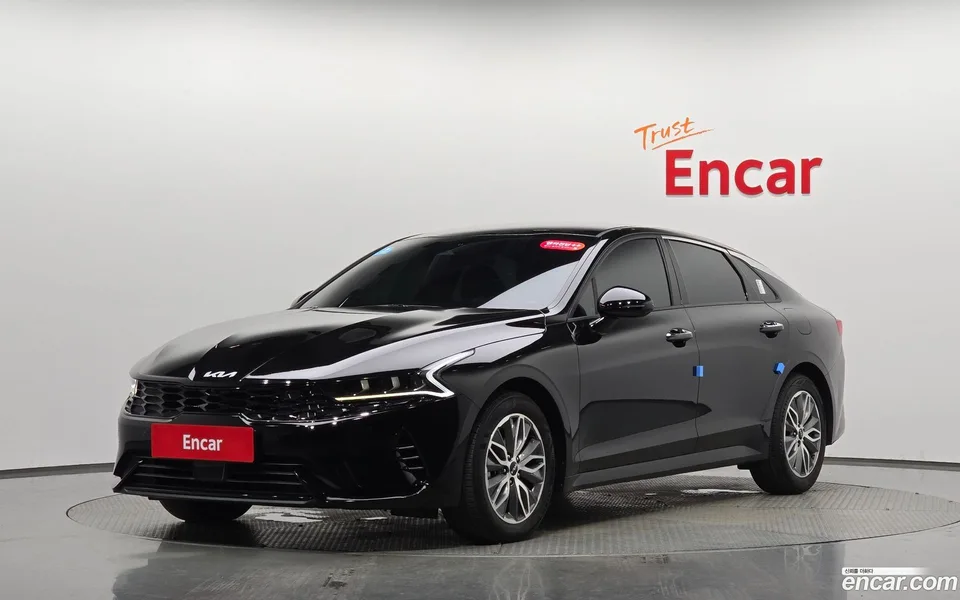 Kia K5 Hybrid 2023