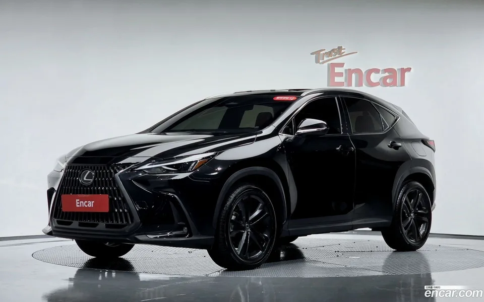 Lexus NX 350h 2025