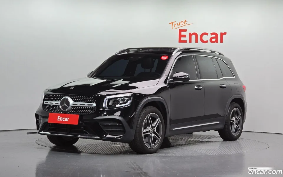 Mercedes-Benz GLB-Class 2023
