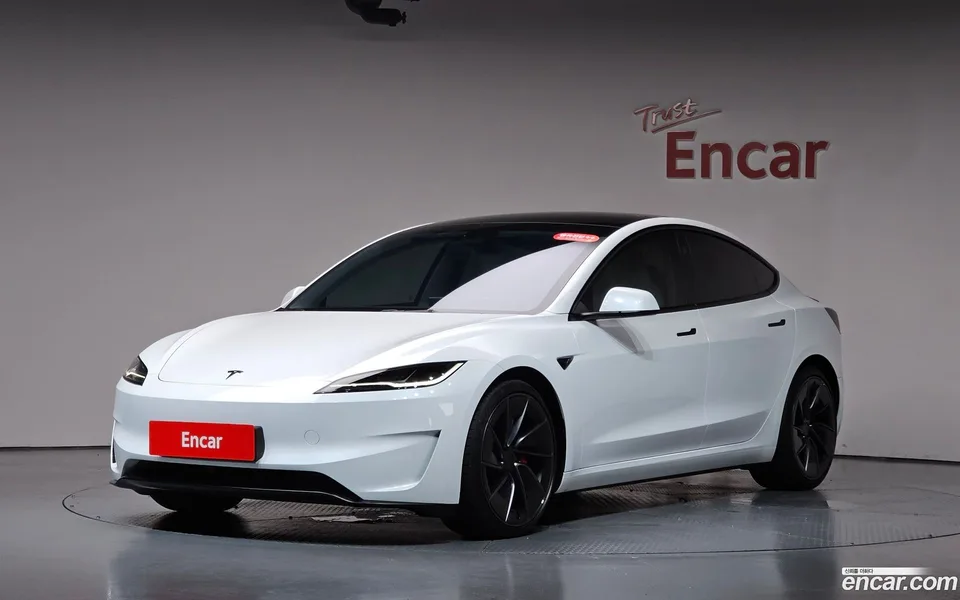 Tesla Model 3 2026