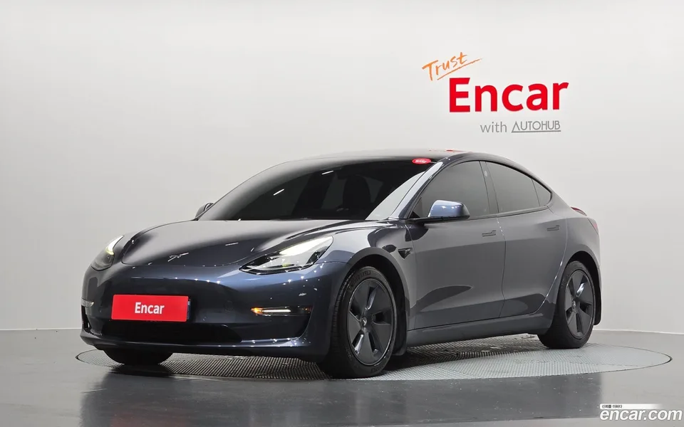 Tesla Model 3 2022