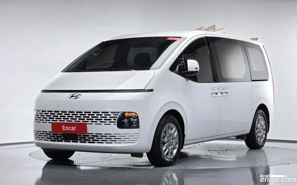 Hyundai Staria 2023