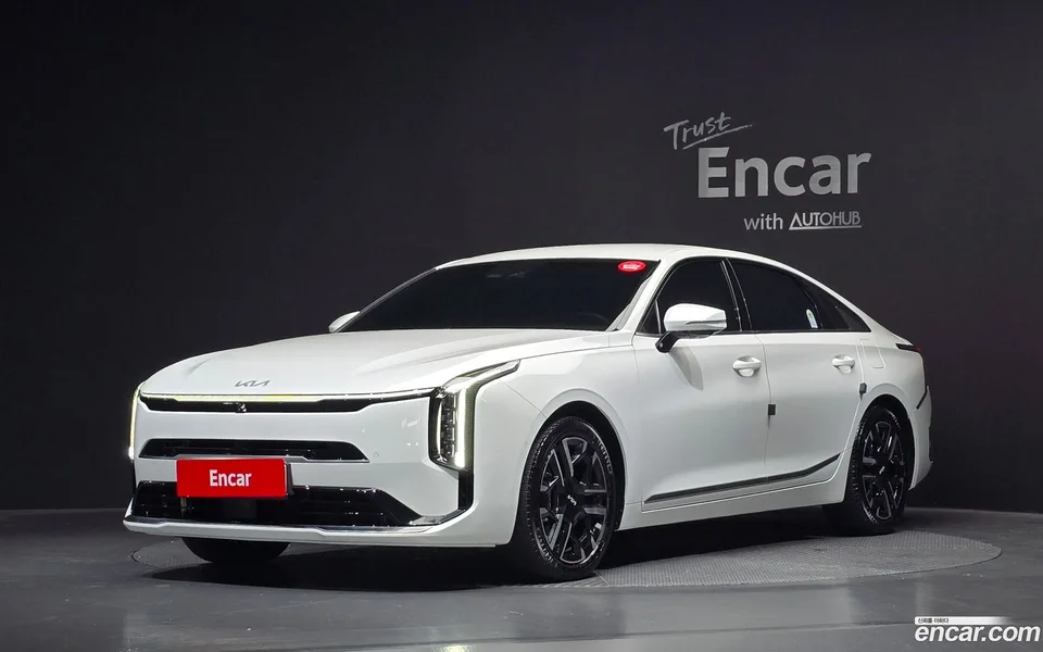 Kia K8 Hybrid 2024