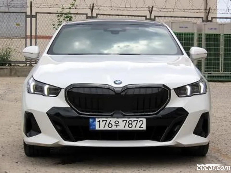 BMW 5 Series 2024