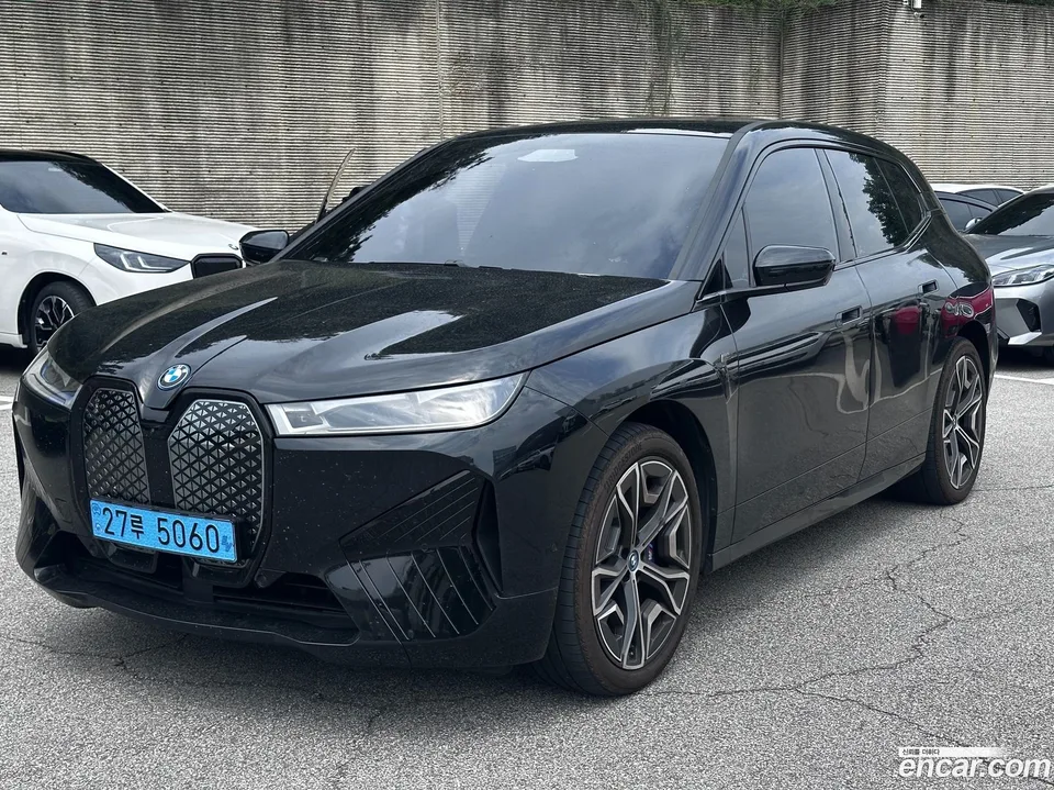 BMW iX 2025