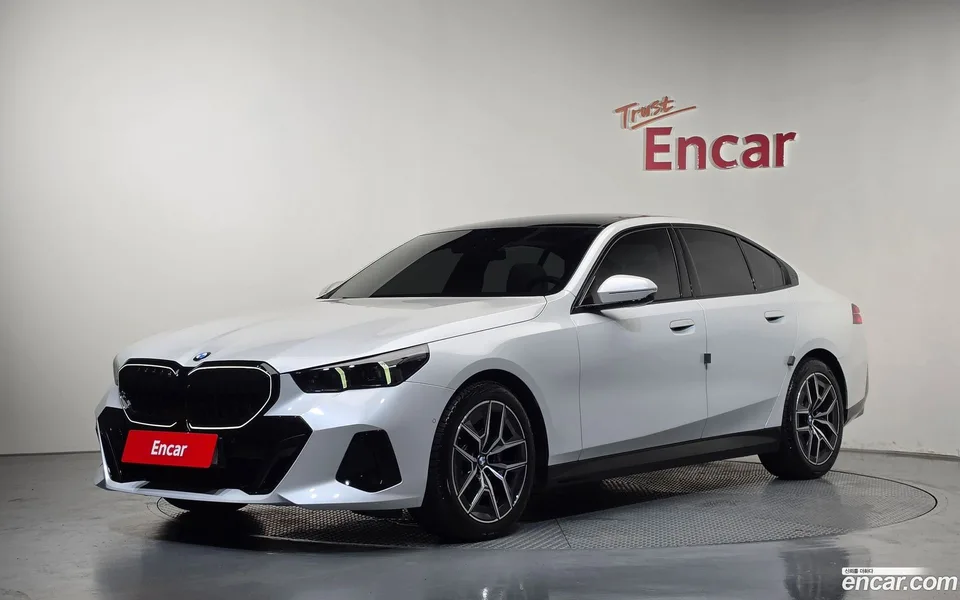 BMW 5 Series 2025