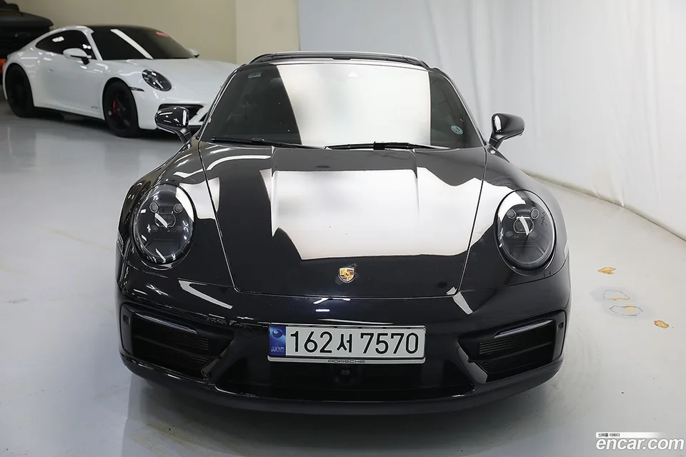Porsche 911 (992) 2023