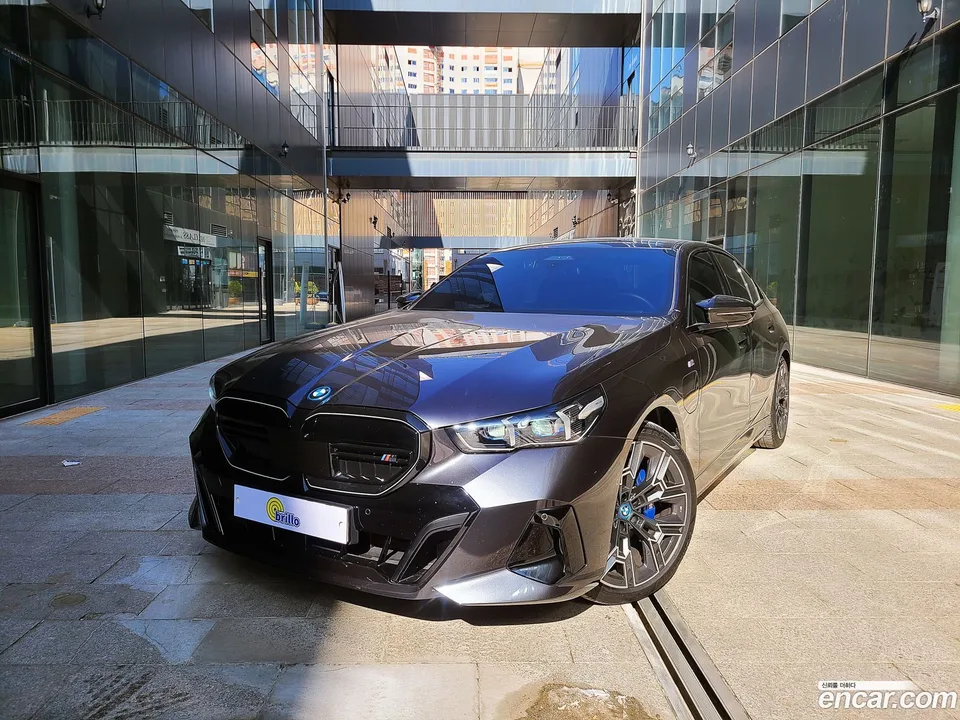 BMW 5 Series 2025