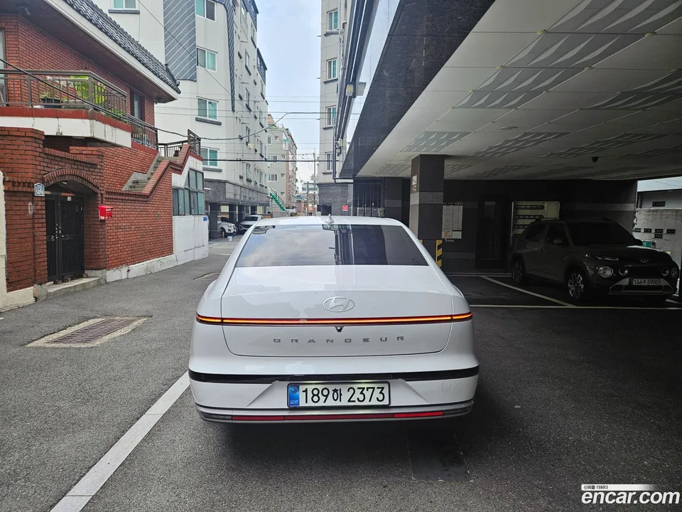 Hyundai Grandeur Hybrid 2025 — миниатюра 3