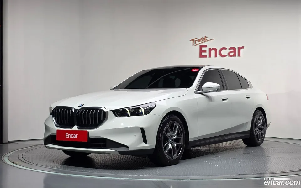 BMW 5 Series 2024