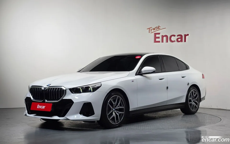 BMW 5 Series 2025