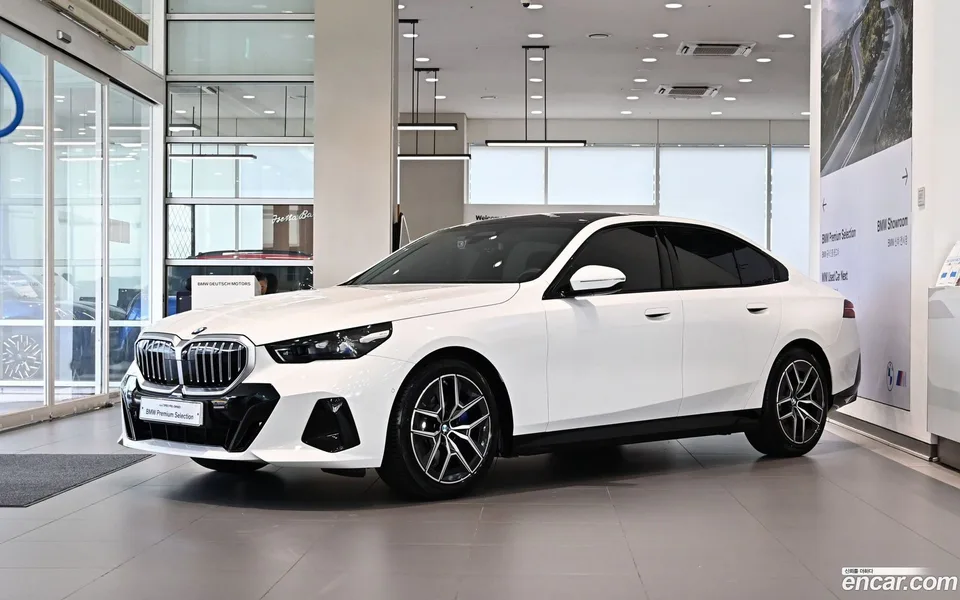 BMW 5 Series 2025