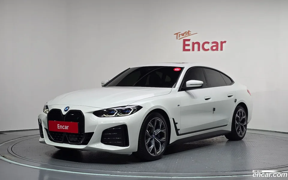 BMW i4 2023