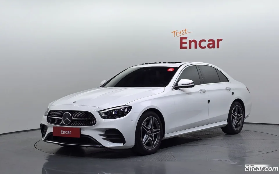 Mercedes-Benz E-Class 2022