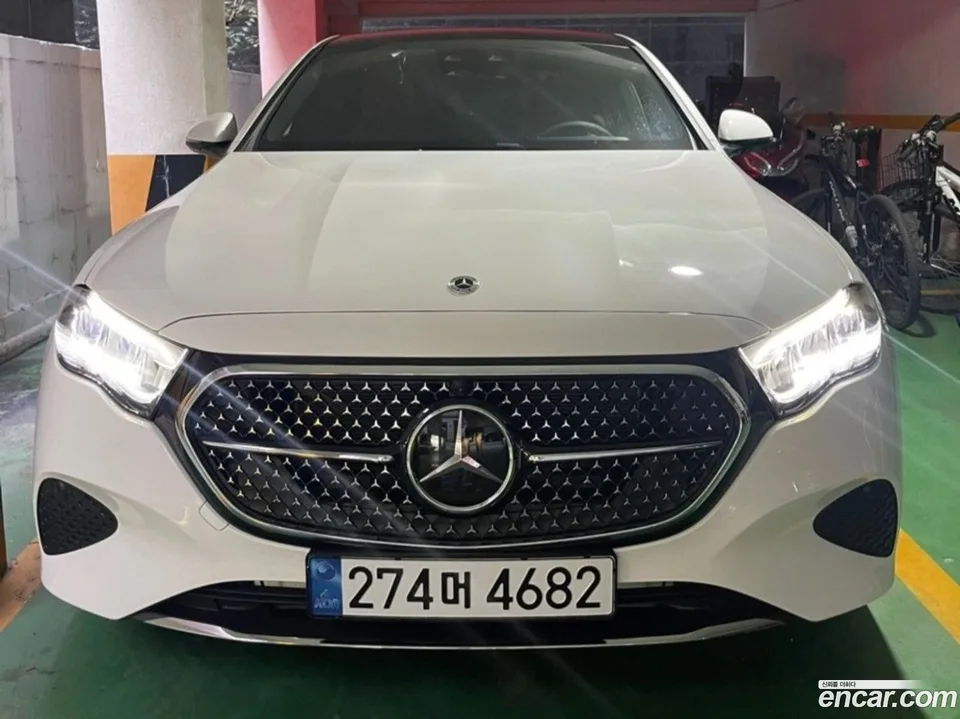 Mercedes-Benz E-Class 2025