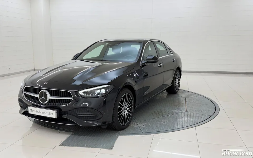 Mercedes-Benz C-Class 2025