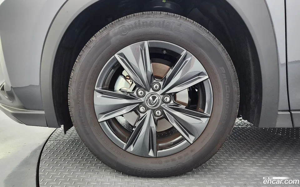 Lexus UX 300h 2.0 2WD 2025 — миниатюра 5