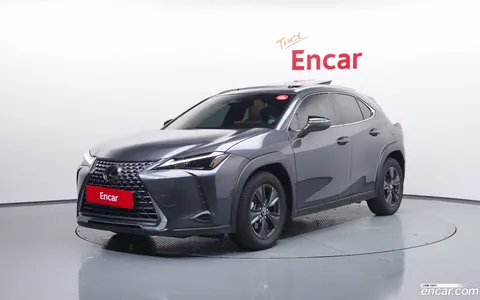 Lexus UX 300h 2025 купить в Москве