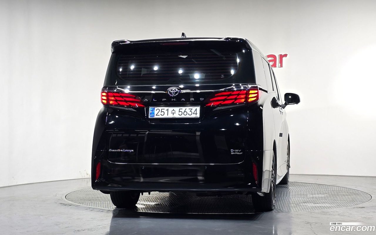 Toyota Alphard 2023 — 4