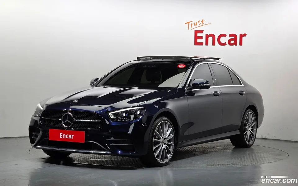 Mercedes-Benz E-Class 2022