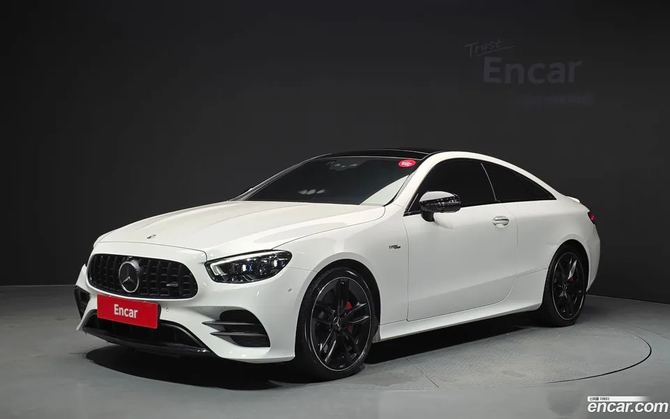 Mercedes-Benz E-Class 2022