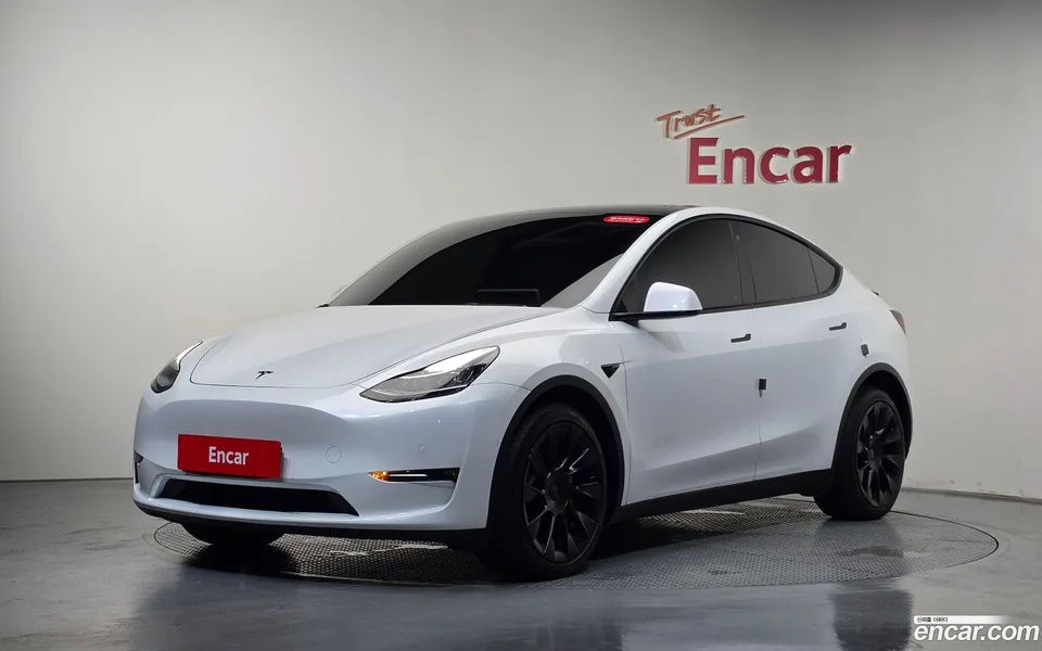 Tesla Model Y 2022