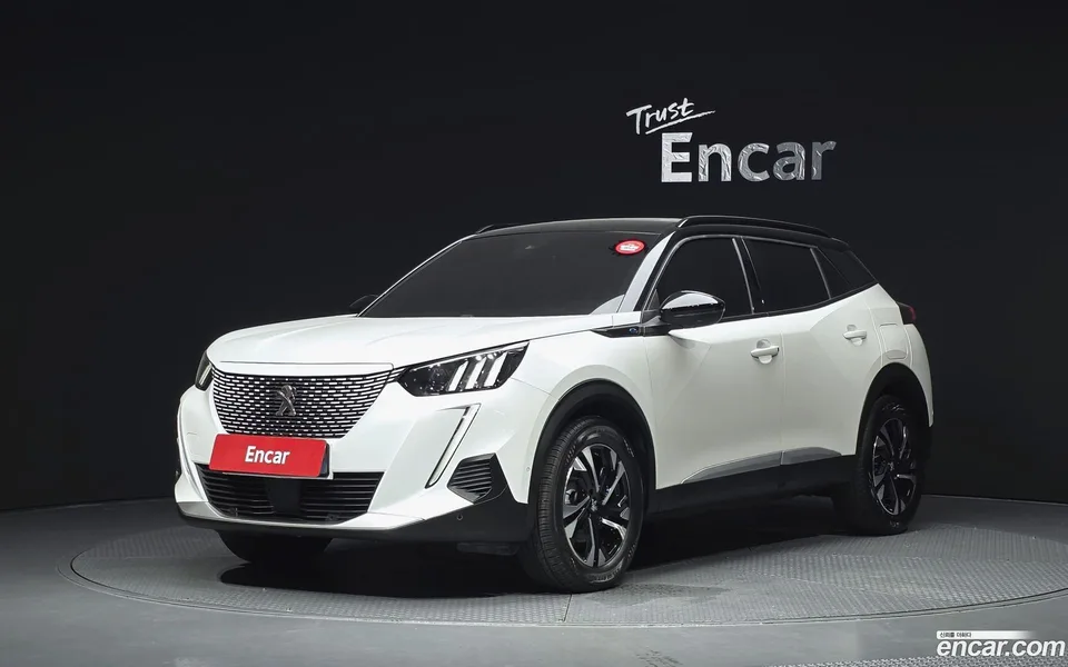 Peugeot e-2008 2023
