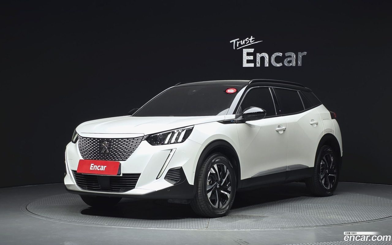 Peugeot e-2008 2023
