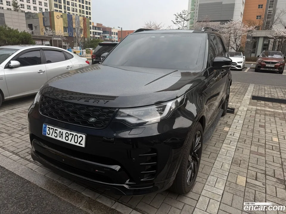 Land Rover Discovery 2023