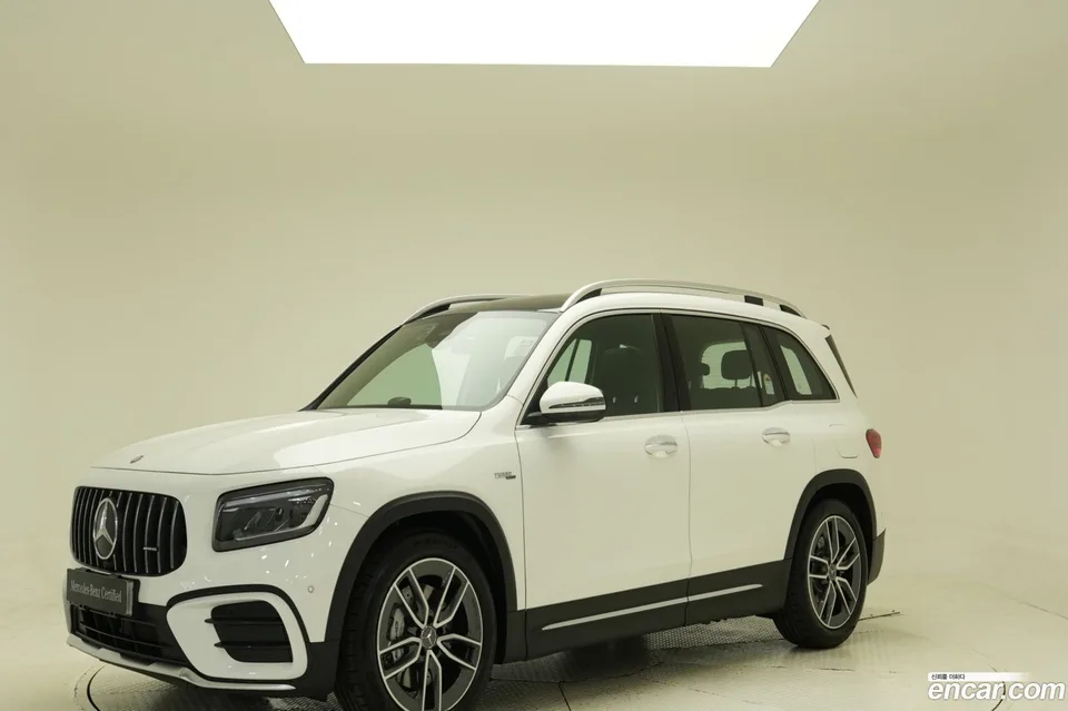 Mercedes-Benz GLB-Class 2025