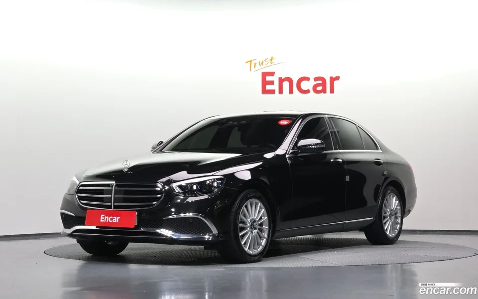 Mercedes-Benz E-Class 2022