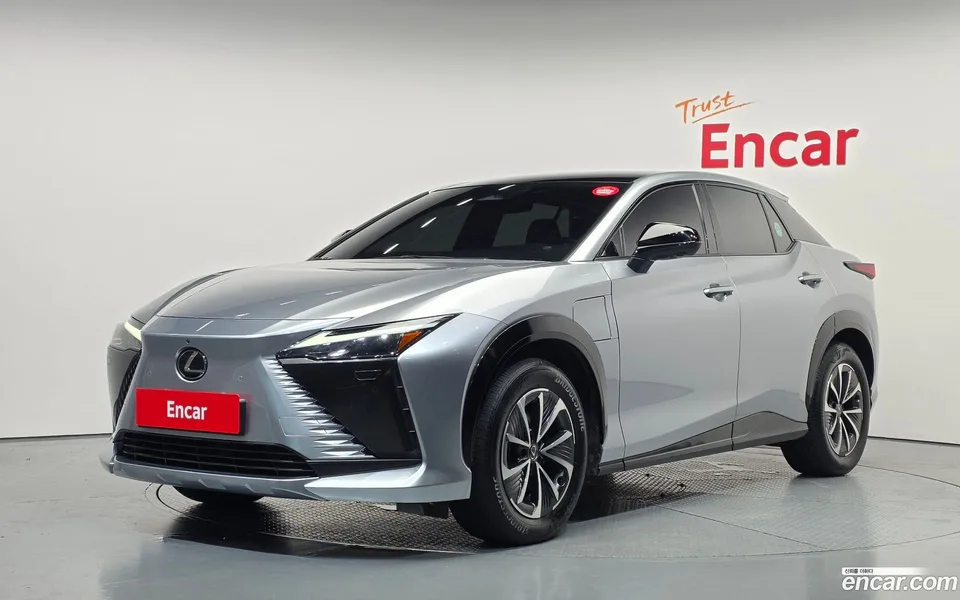 Lexus RZ 450e 2023