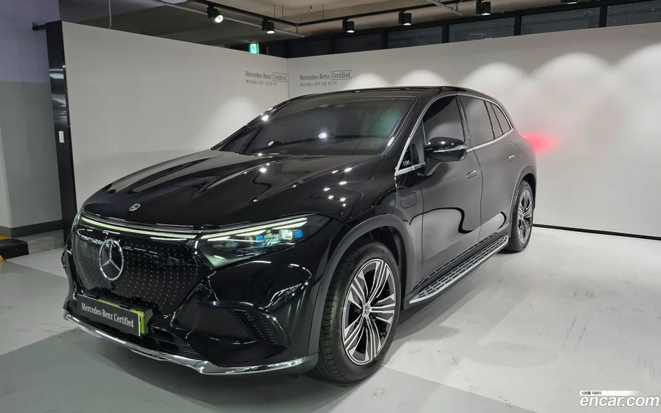 Mercedes-Benz EQS SUV 2025