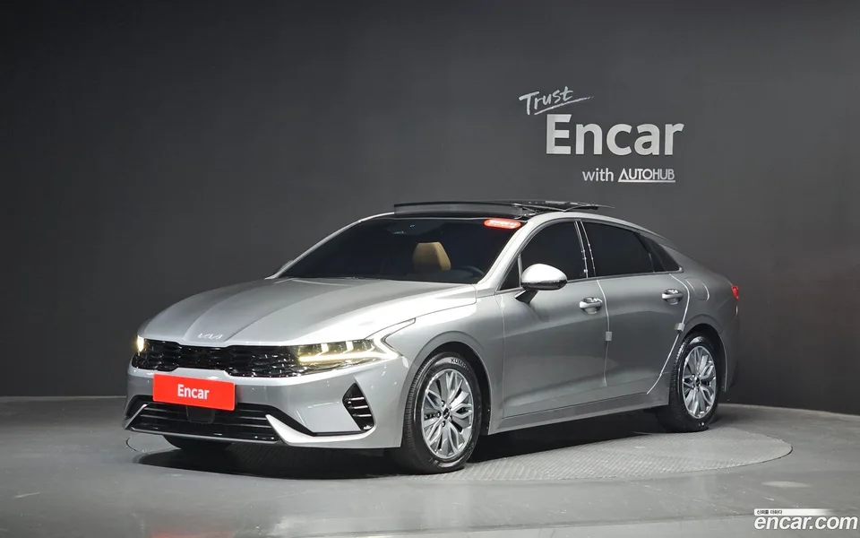 Kia K5 Hybrid 2023
